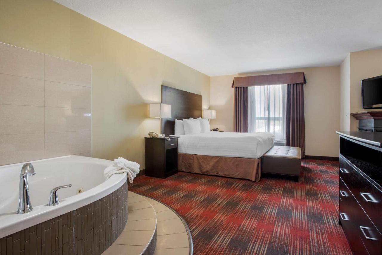 Best Western Plus Red Deer Inn & Suite Ngoại thất bức ảnh
