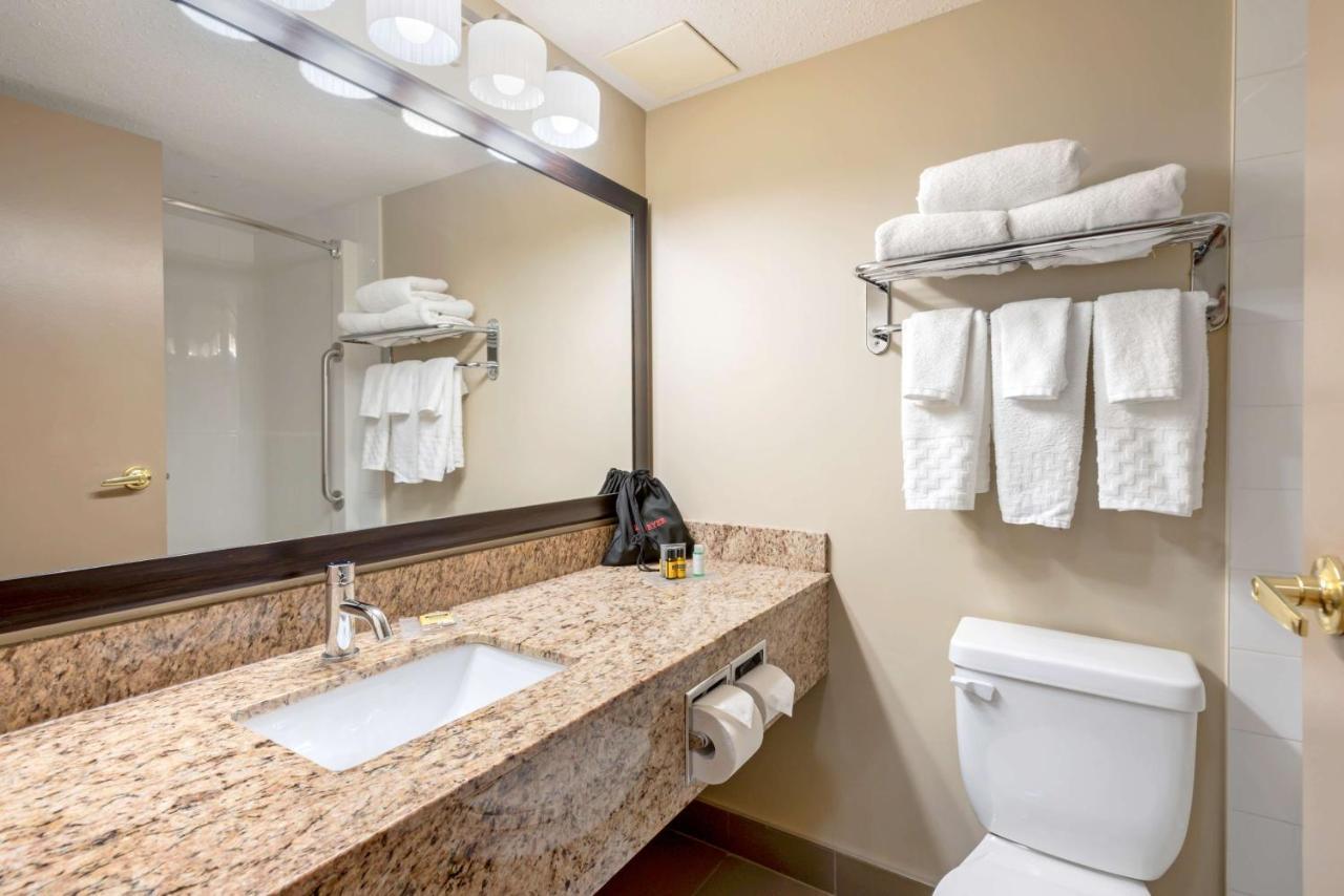 Best Western Plus Red Deer Inn & Suite Ngoại thất bức ảnh